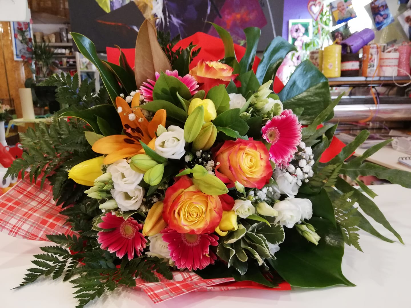 Bouquet Misto Colorato Fioreria Bruseghini Besenello Trento